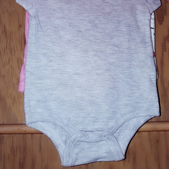 FREE PLANET BABY 5 PACK BODYSUITS - Picture 5 of 7